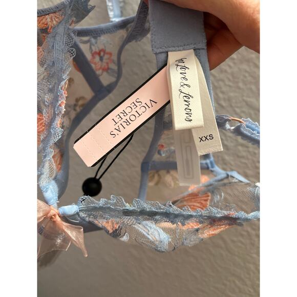 NWT For Love & Lemons x Victoria’s Secret Lily Embroidered Bra Lavender XXS - Picture 6 of 9